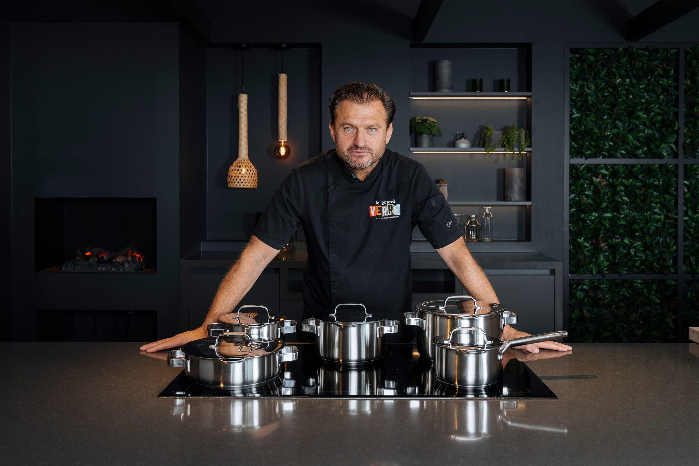 Sterrenchef Wout Bru in de keuken